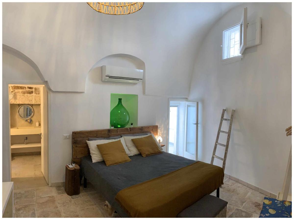 White Stone Flats & Studios Остуни Экстерьер фото