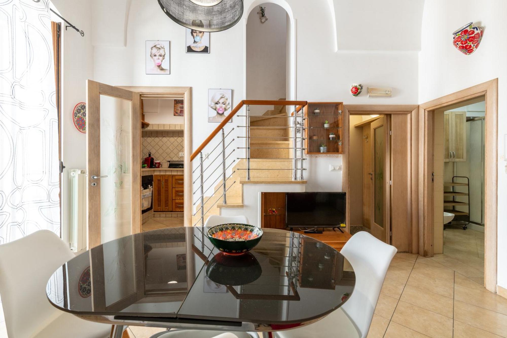 White Stone Flats & Studios Остуни Экстерьер фото